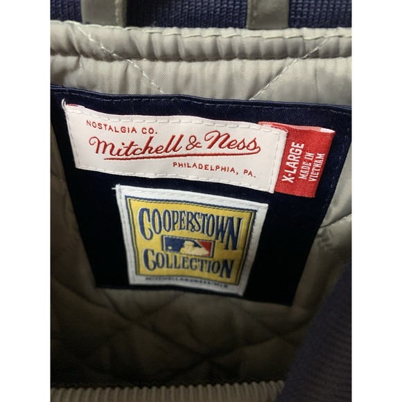 New York Yankees Mens XL Mitchell & Ness Heavy Weight Script Satin Jacket Coat - Picture 4 of 13